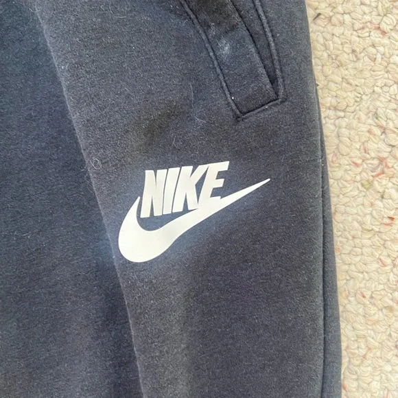 Nike Black Joggers - Picture 3 of 5